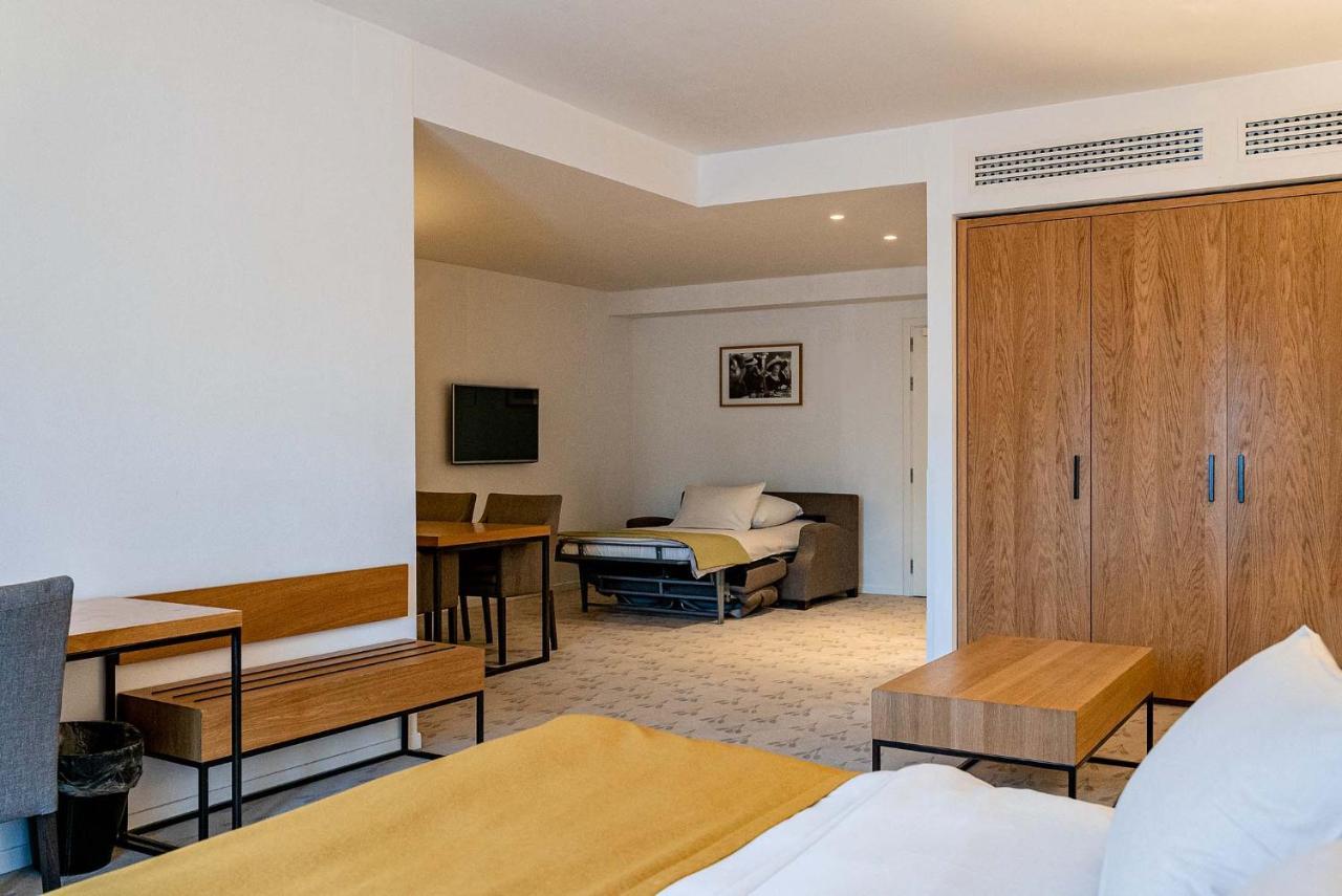 The Granary - La Suite Hotel Wroclaw Exterior photo A room at the hotel