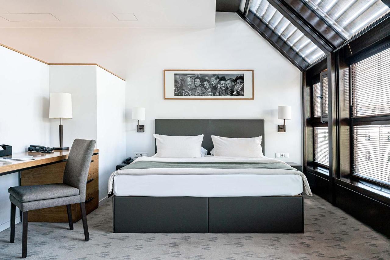 The Granary - La Suite Hotel Wroclaw Exterior photo A room at the hotel