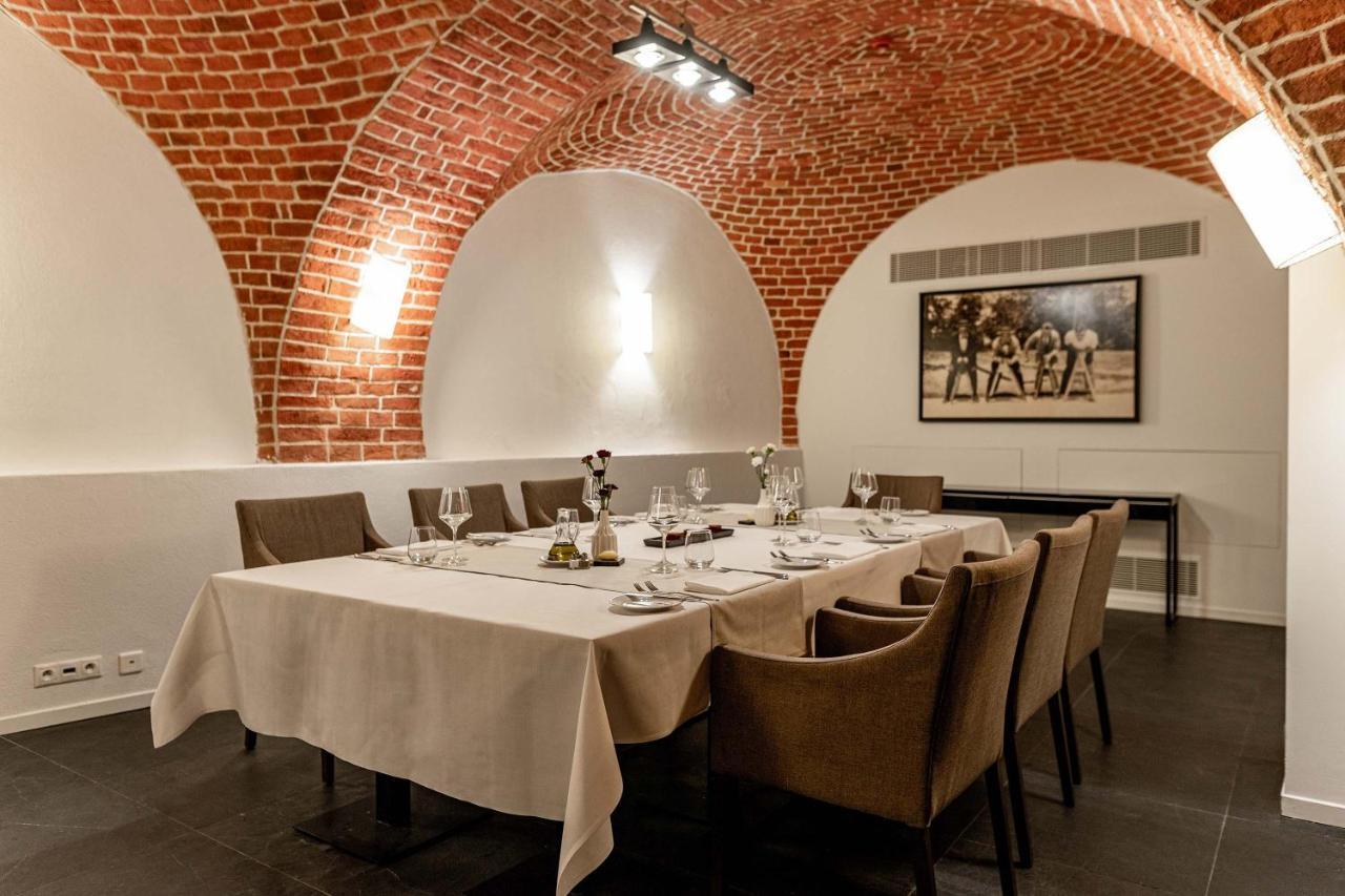 The Granary - La Suite Hotel Wroclaw Exterior photo Restaurant AOC