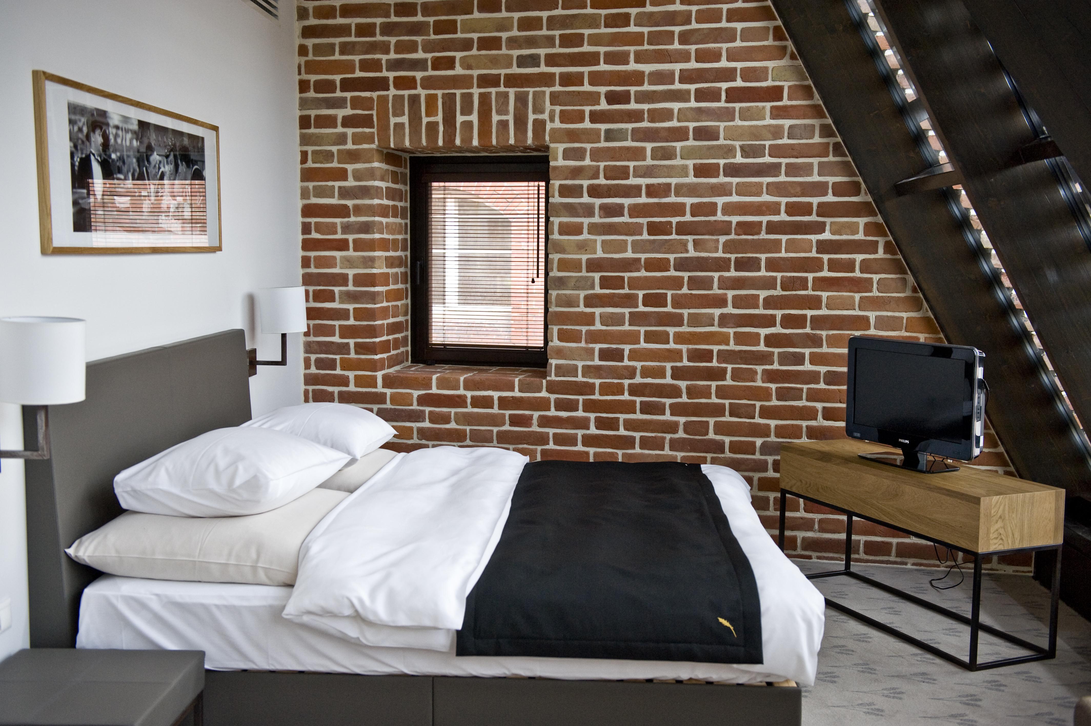 The Granary - La Suite Hotel Wroclaw Exterior photo A bedroom at the Standard East Village