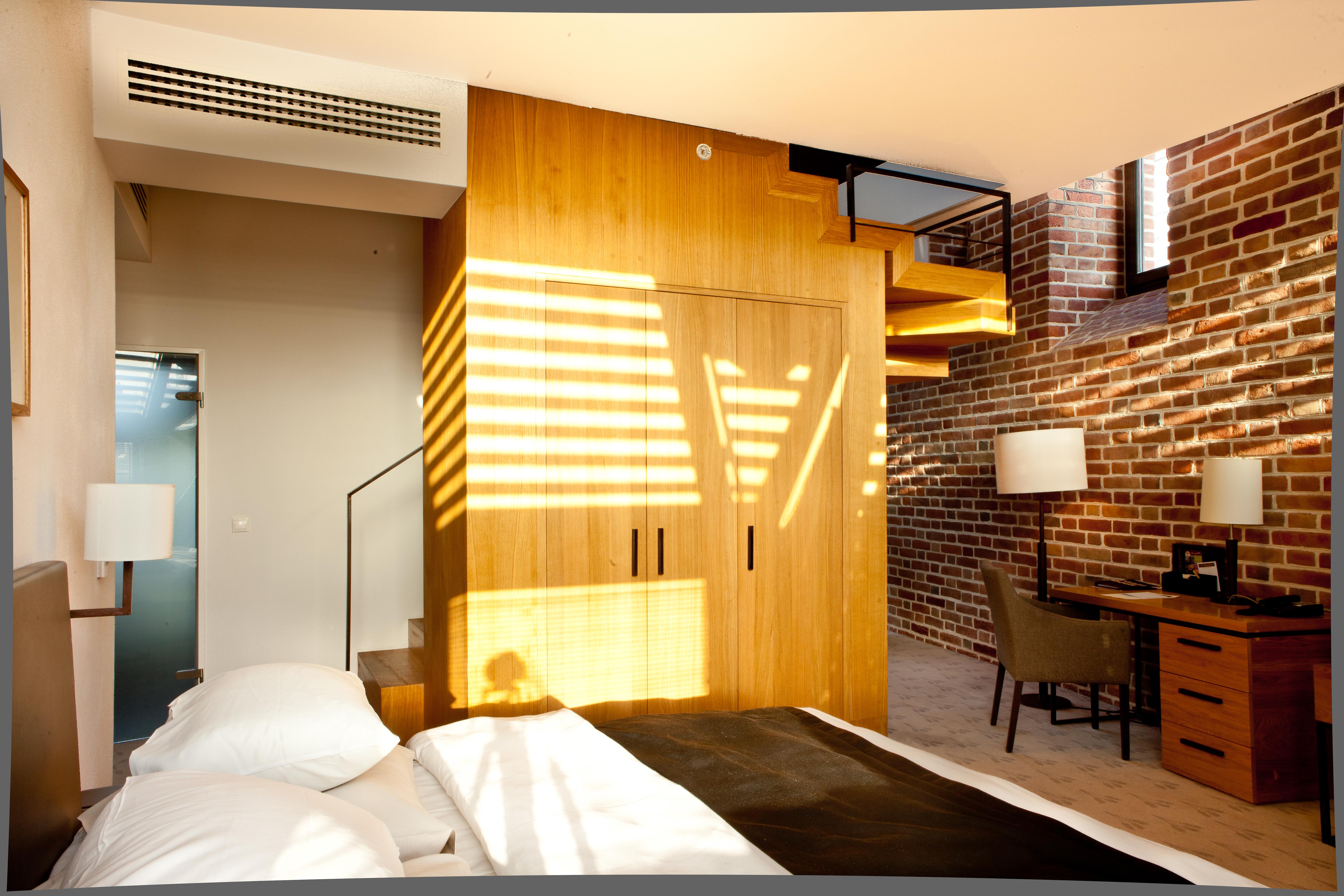 The Granary - La Suite Hotel Wroclaw Exterior photo A room at the hotel