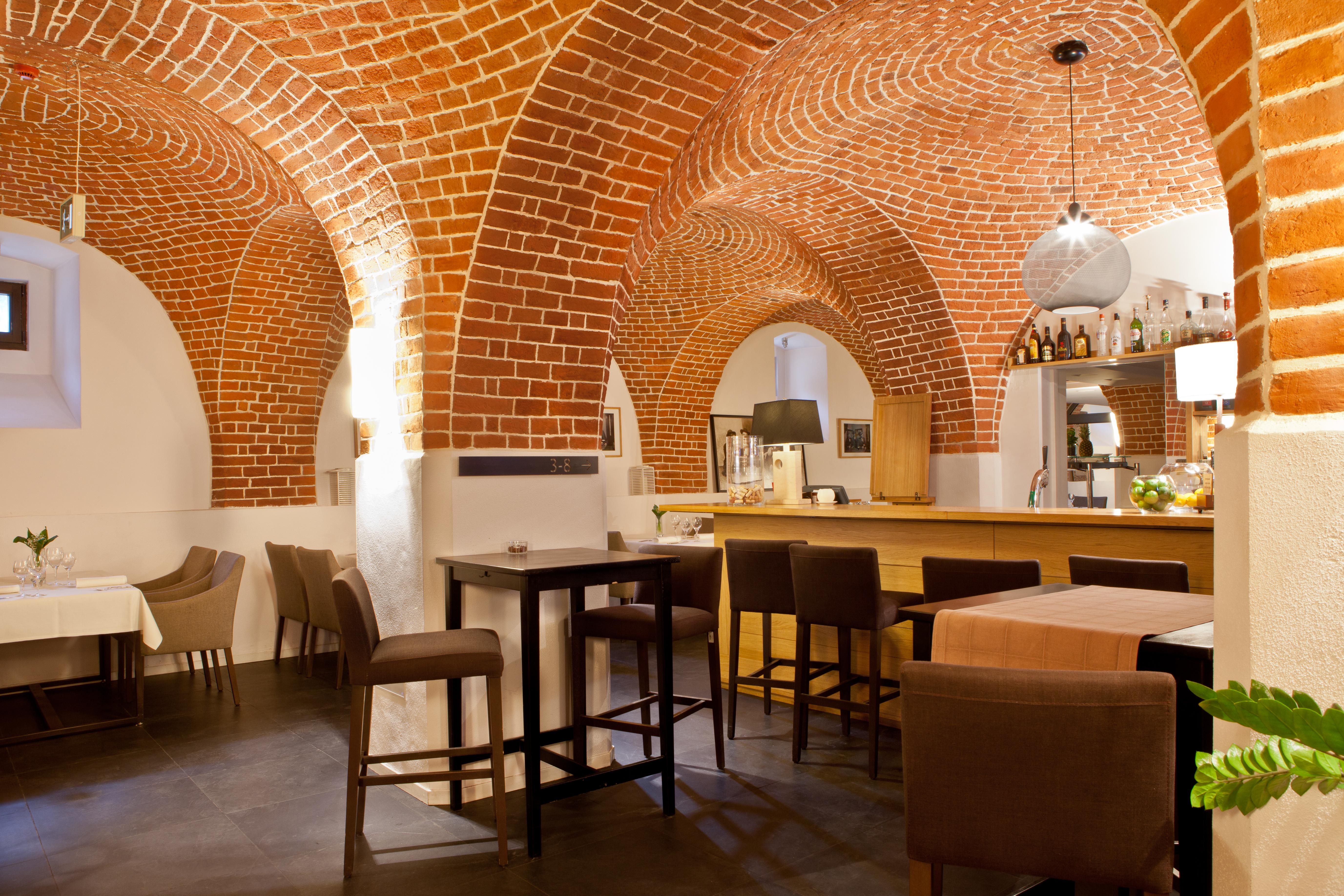 The Granary - La Suite Hotel Wroclaw Exterior photo Restaurant AOC